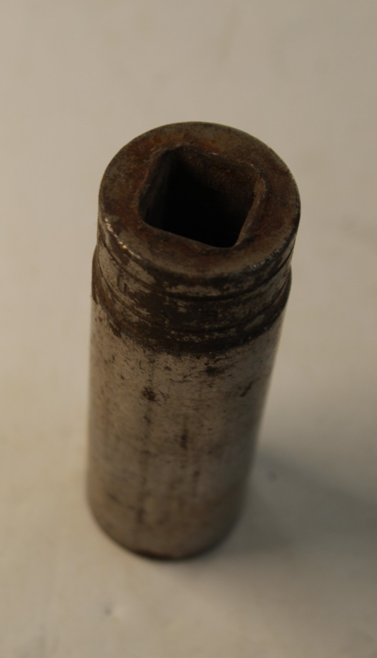 Snap-on – 1/2″ Drive – 13/16″ Deep – 12 Point Socket – S261 USA