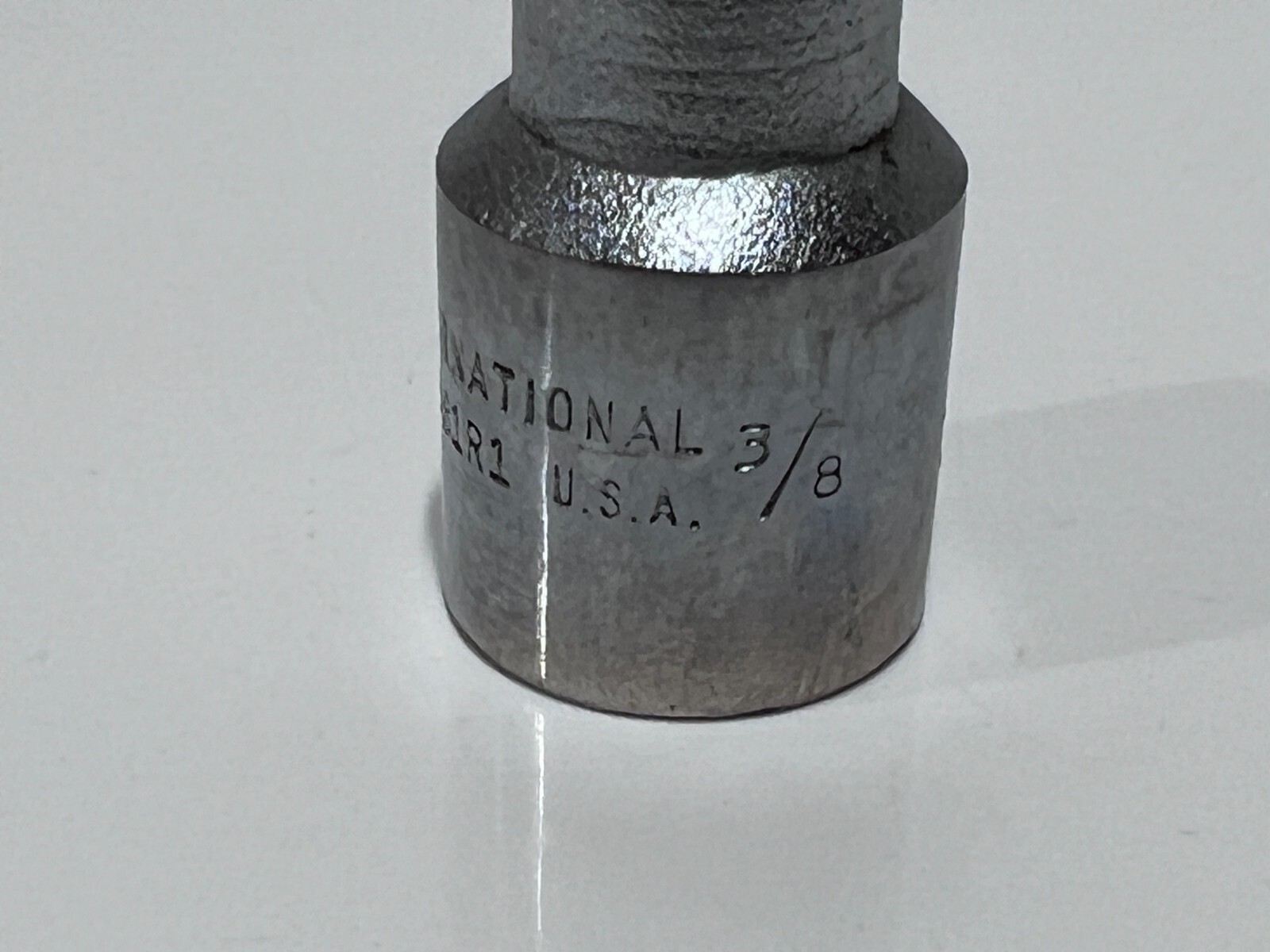 International Harvester IH USA 999381R1 SAE 3/8″ Socket – 1/2″ Drive – 12 Point