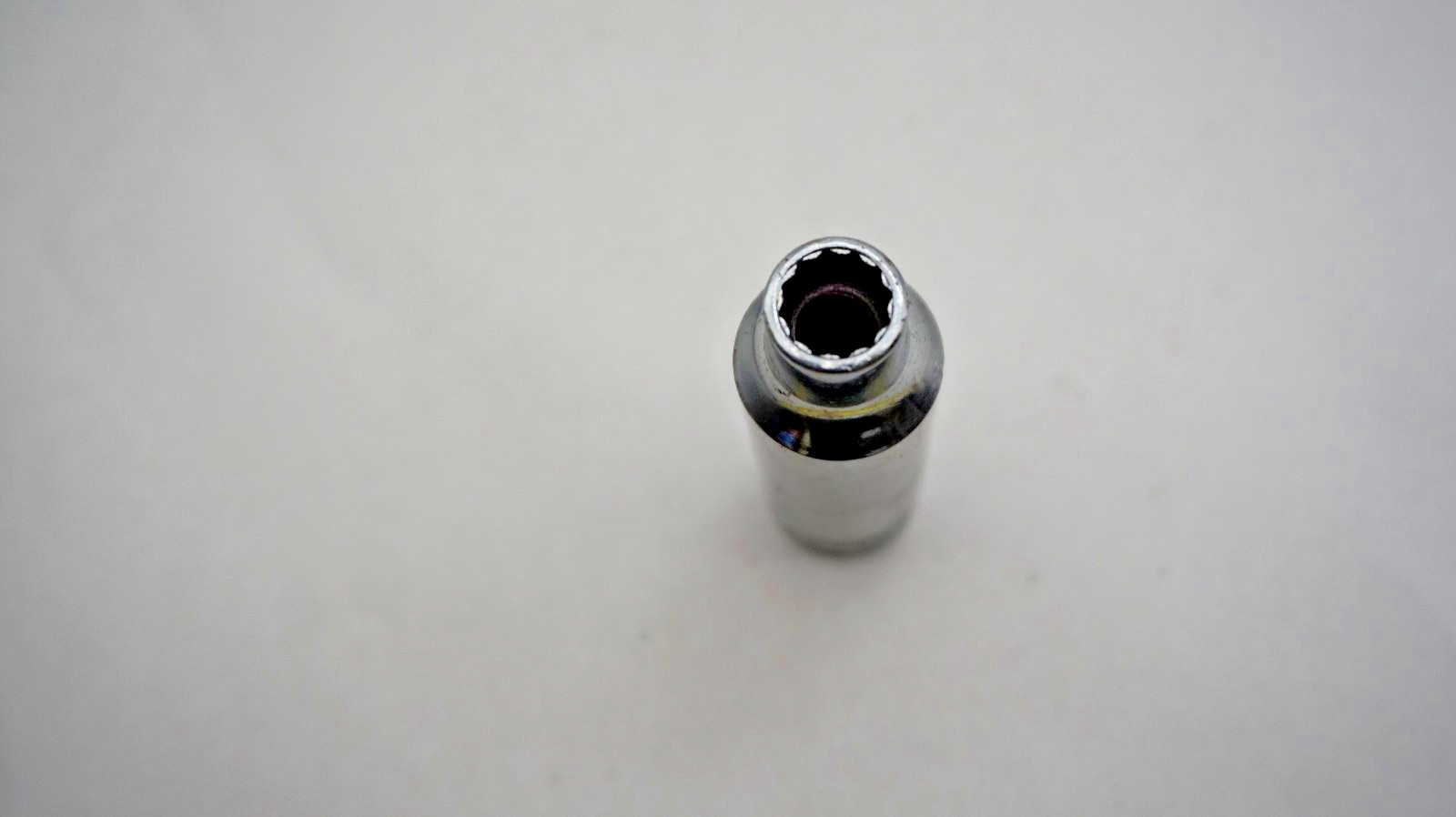 Snap-on Tools USA 1/2″ Drive 12-POINT SAE 3/8” DEEP Chrome Socket S121