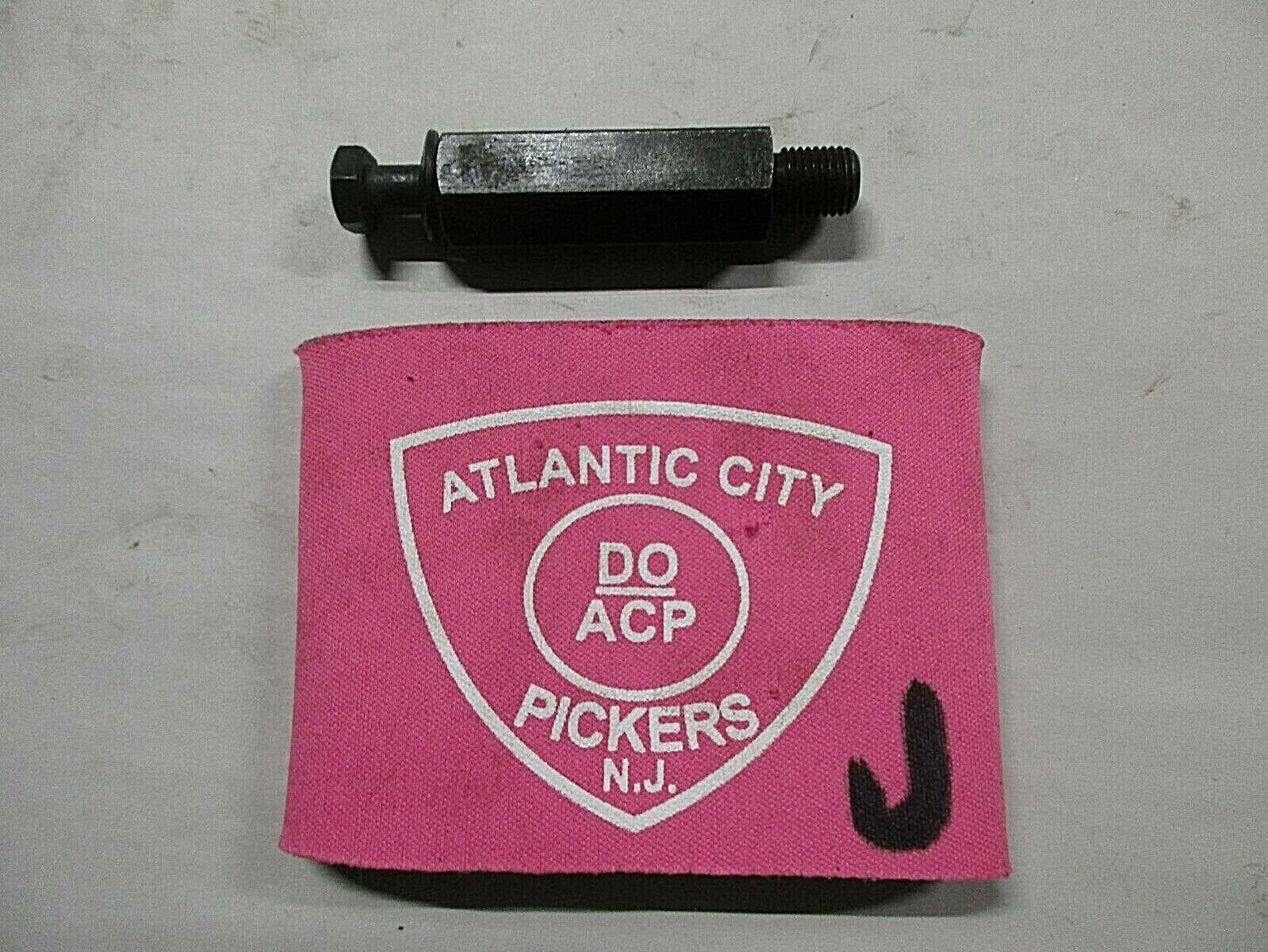 KENT MOORE TOOL J-21044-1 COMPANION FLANGE HOLDER BOLT