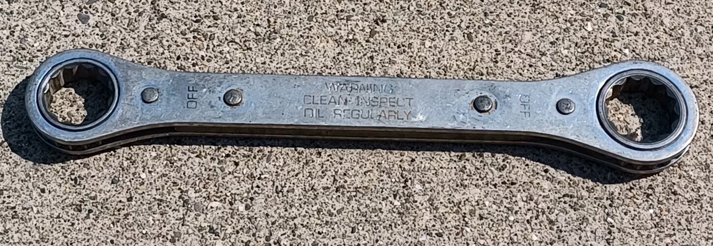 R-2426/A, 3/4″ X 13/16″ Box End Ratcheting Wrench 8.6″ Long 12 Point SNAP ON USA
