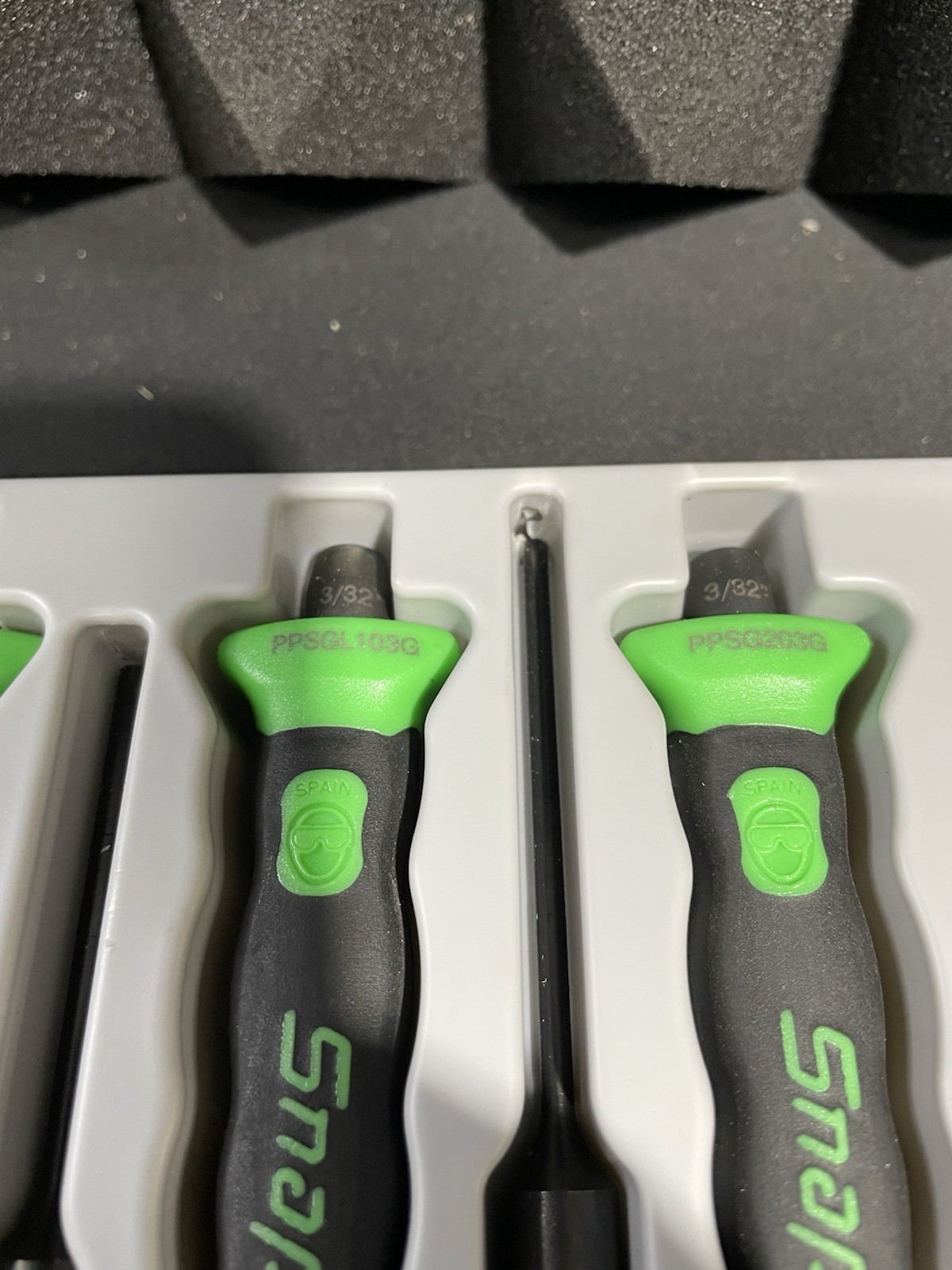 Snap-on PPCSGL714G 14pc Green Soft Grip Punch Chisel Set Open Box