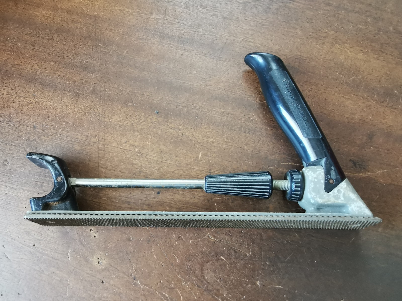 Vintage Aven Trimmatool 10″ long for auto body repairs.