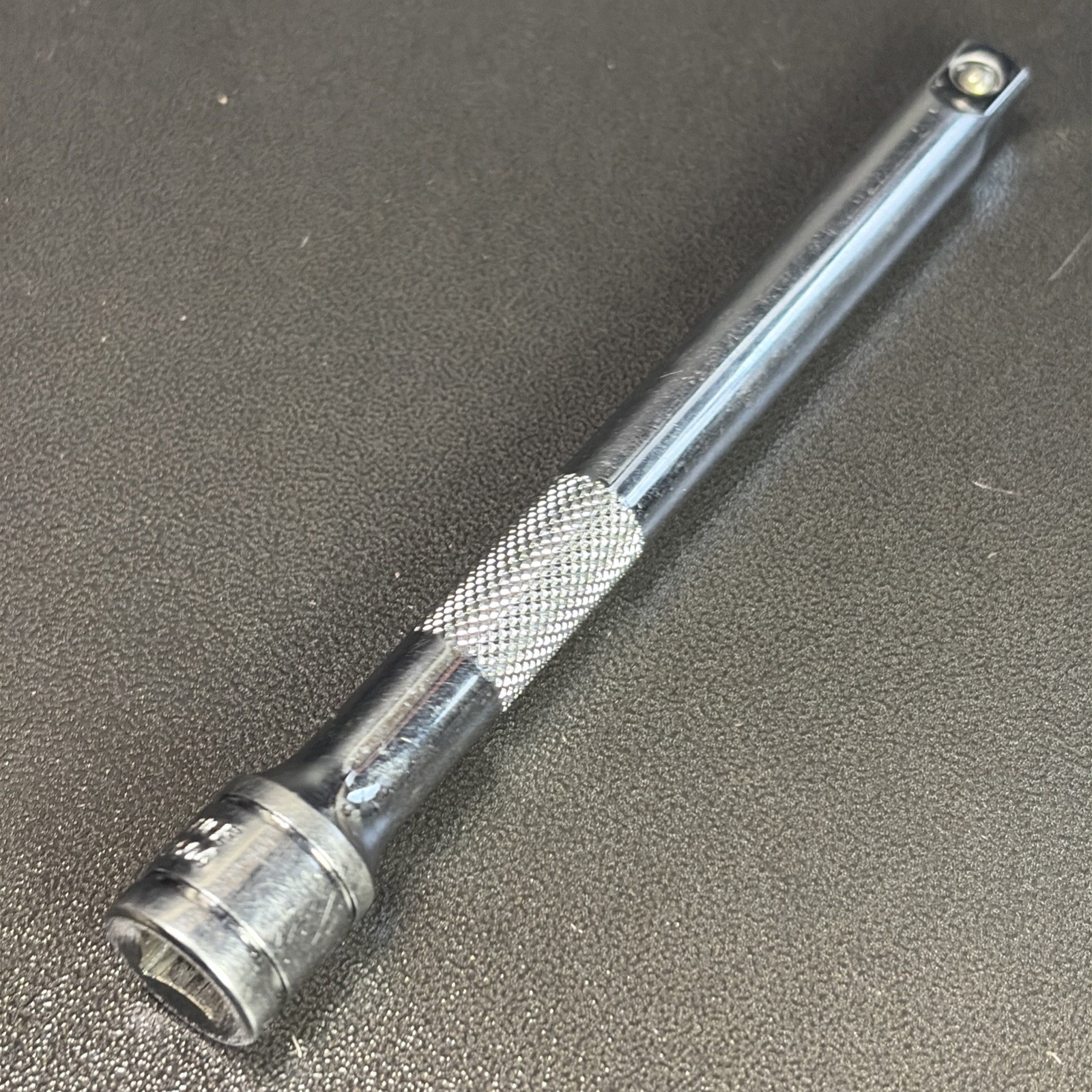 GM Performance Parts 32604 3/8″ Drive 5.75″ Knurled Chrome Socket Extensions