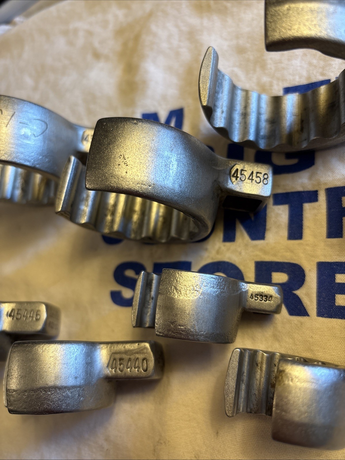 Vintage USA Loc-Rite 1/2″ Drive 12pt 9pc 15/16″ – 1-15/16″ Crowfoot Wrench Set