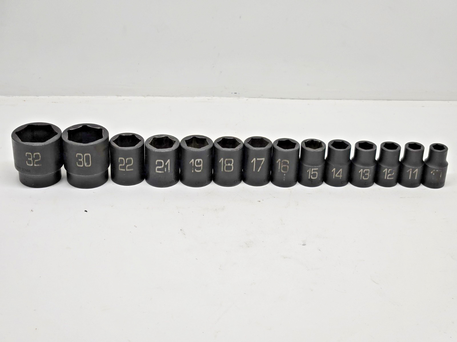 MATCO ADV 14 Piece Socket Set 1/2″ Drive Shallow Impact Metric 6 Point