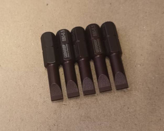 (5 pack) GEDORE 880 6.5mm Flat Slotted 5/16″ Drive Screwdriver Bit Red Finish