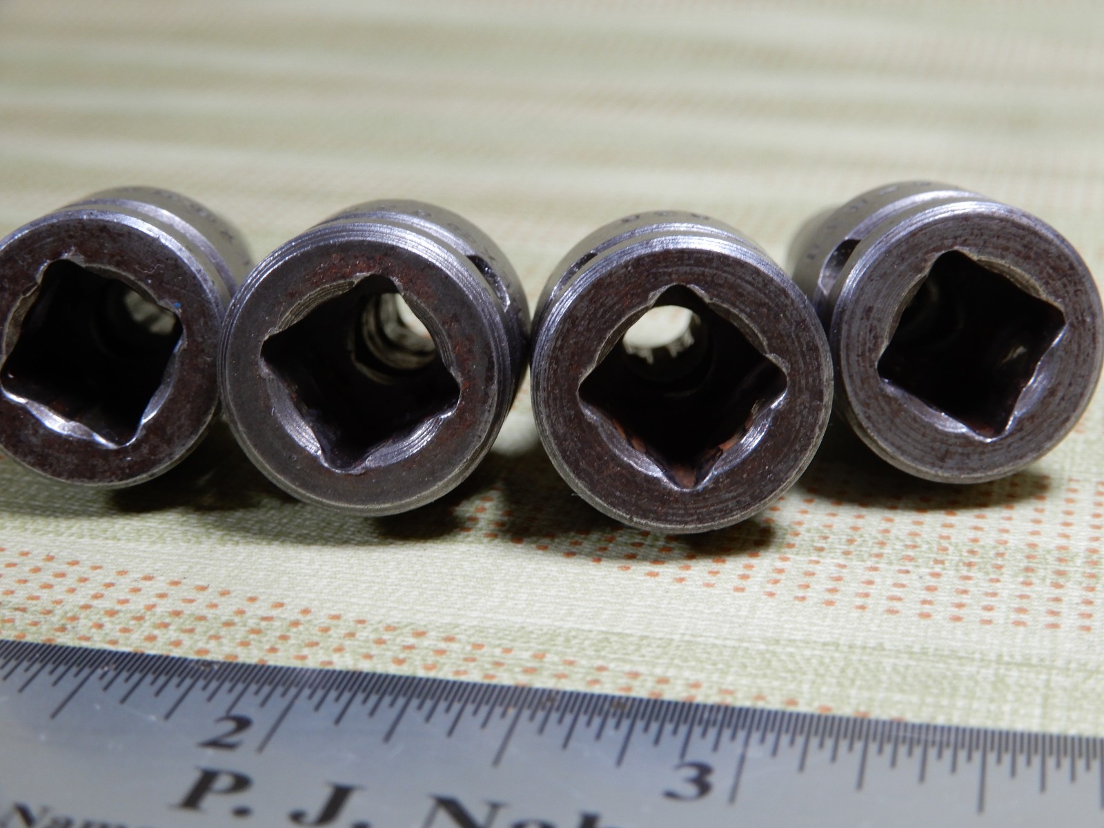 Apex 838 3/8 Drive to 1/4 Hex Sockets (4) Great Condition VX