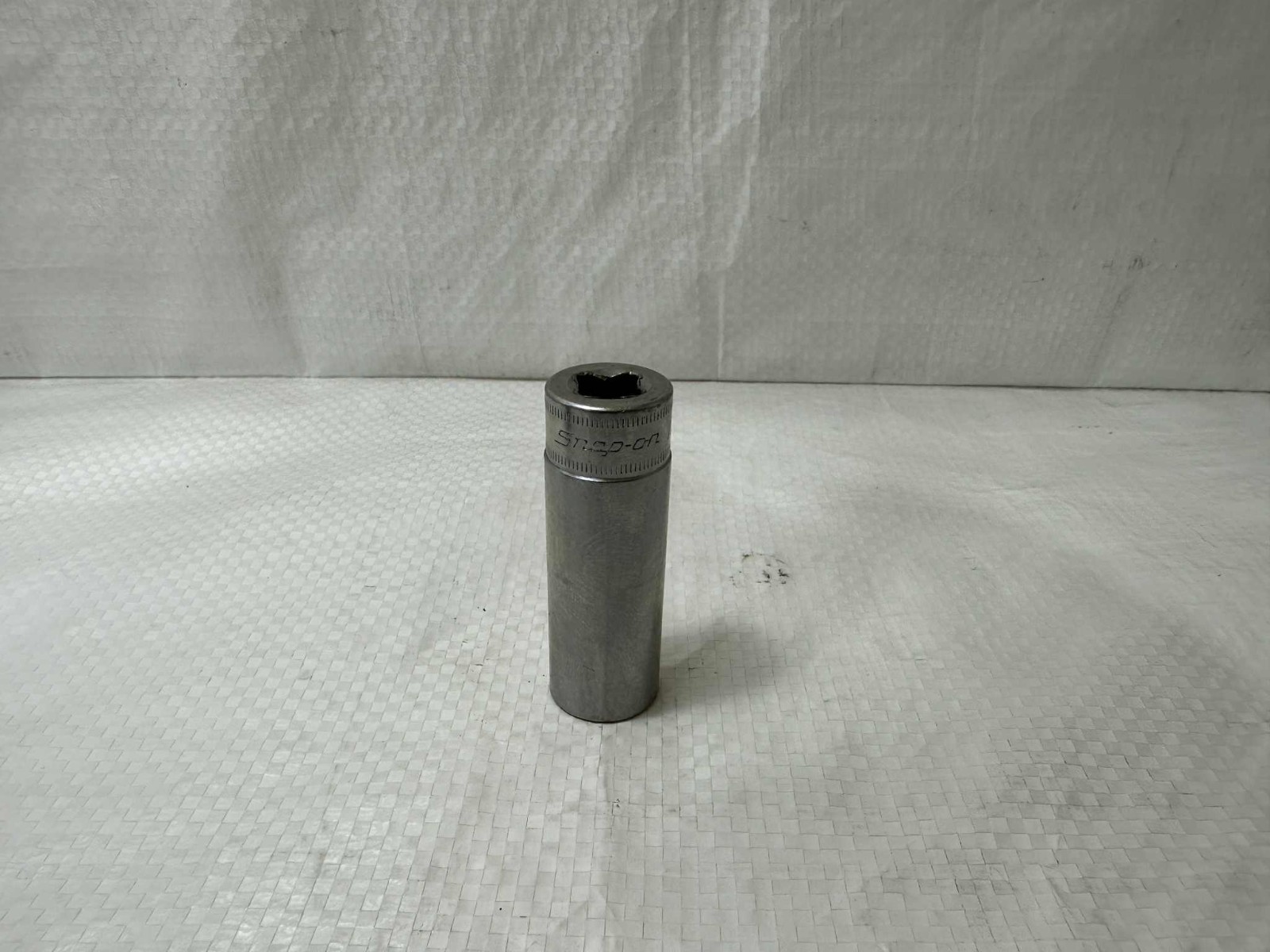 Snap-on 17mm 3/8″ Drive Deep Socket SFSM17 — 6 Point — Made in USA