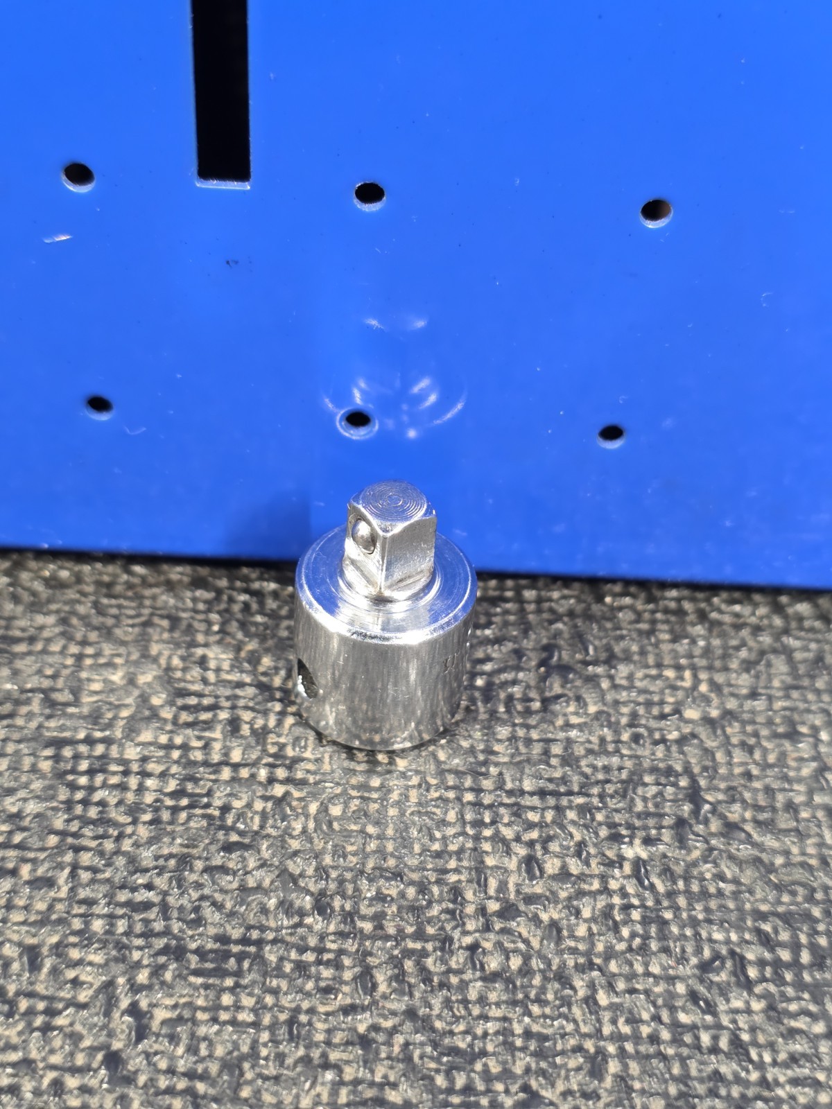 Mac Tools A128 3/8″ Drive Female To 1/4″ Drive Male Chrome Adaptor Socket