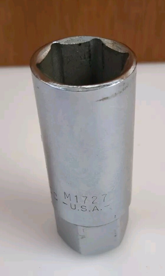 Vintage Master Mechanic M1727 Spark Plug Socket 1/2″ Drive 13/16″ USA