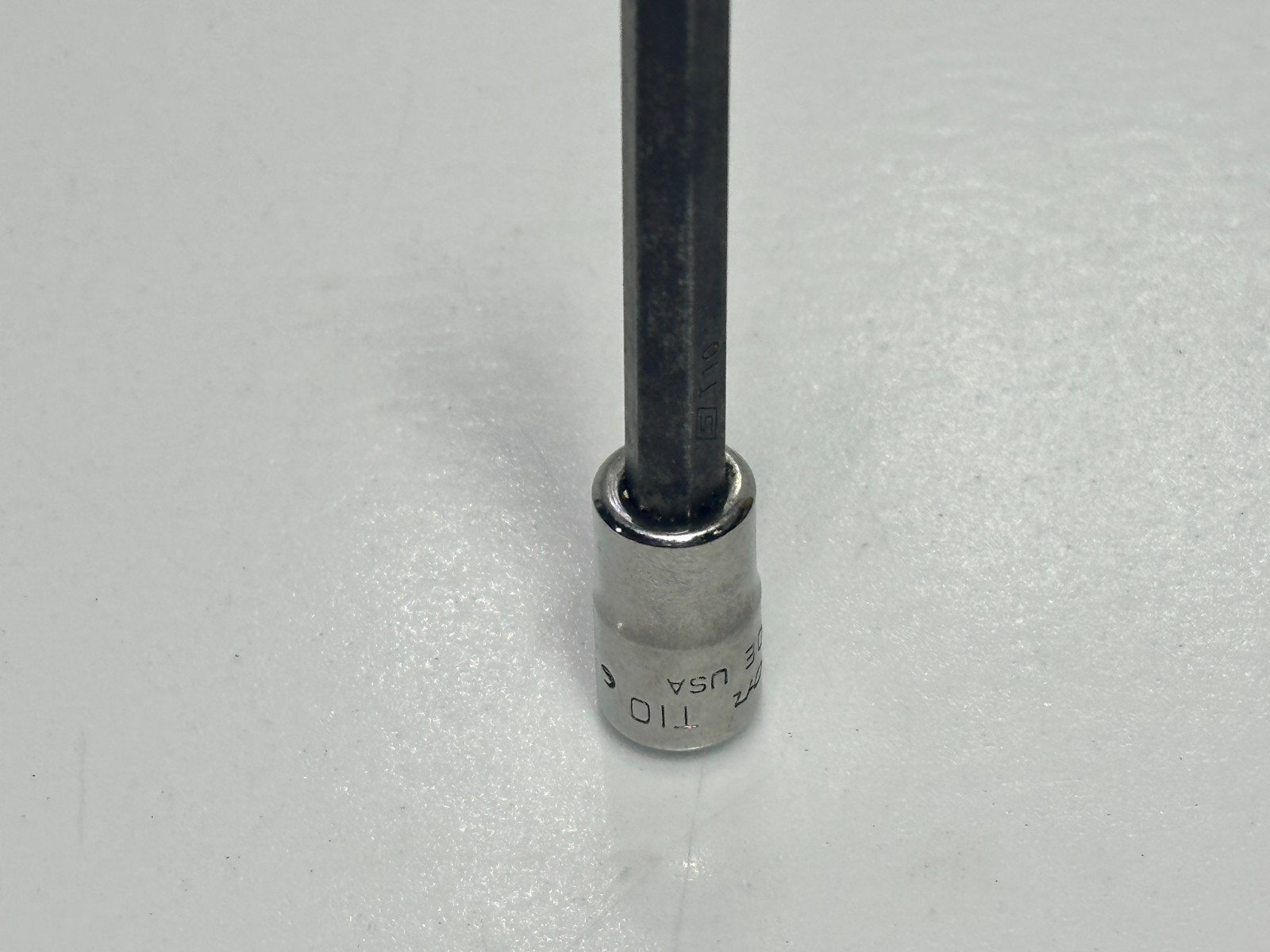 🇺🇸 Snap-on Tools USA T10 Long Torx Bit Driver Socket, 1/4″ Drive, TTXL10E
