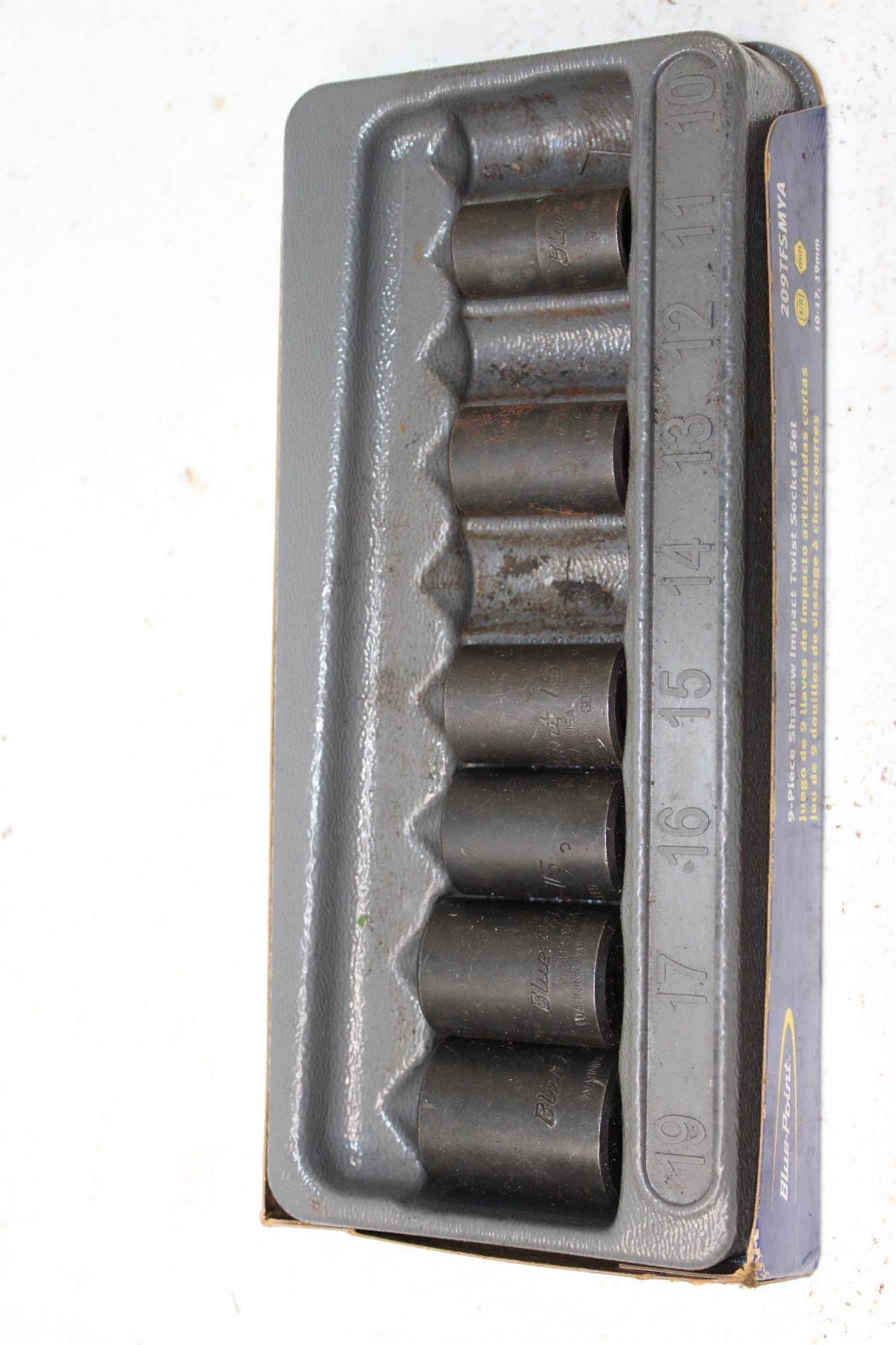 Blue-Point 209TFSMYA 6-Piece 3/8″ Dr Metric/SAE Shallow Twist Impact Socket Set