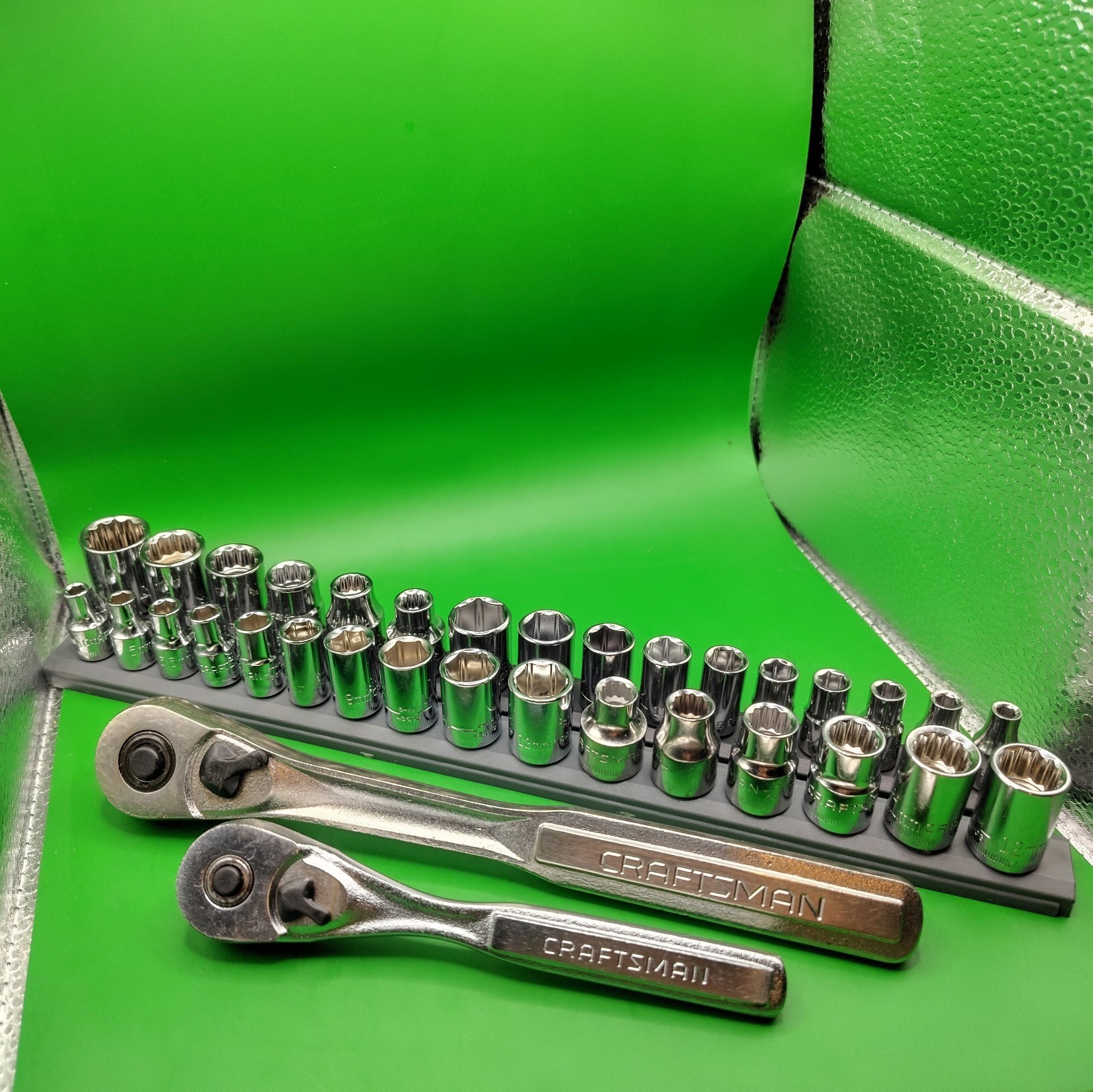Craftsman 3/8″ & 1/4″ 34pc Ratchet & Socket Set MM & SAE w/2 USA Ratchets