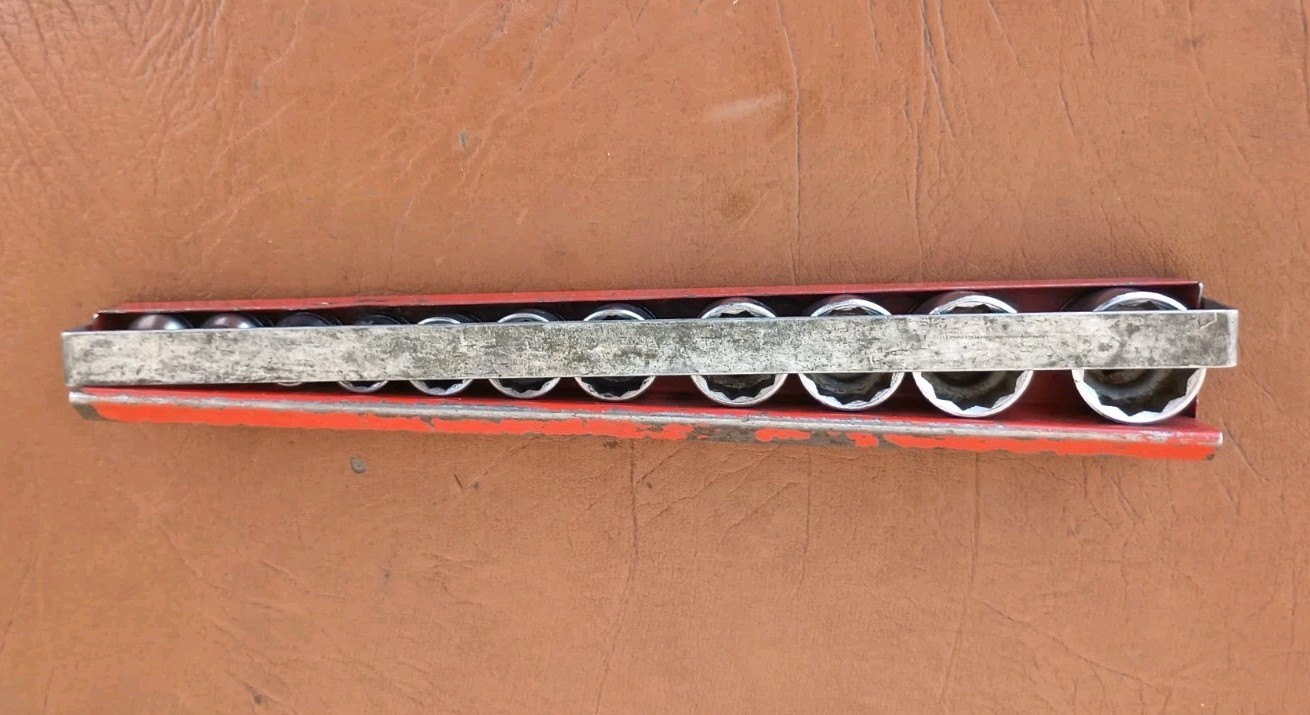 Vtg. Snap-On 3/8″ Drive 11 Pc. SAE 12 Pt Socket Set With Holder 1/4″ to 7/8″ USA