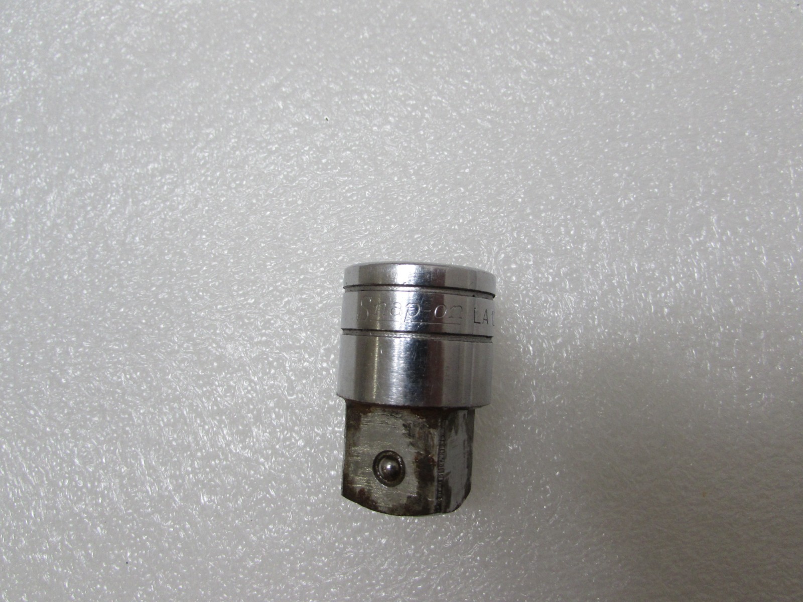 Snap-On LA12Drive Socket Adapter Reducer 1/2″ Female to 3/4″ Male w/ Lock Button