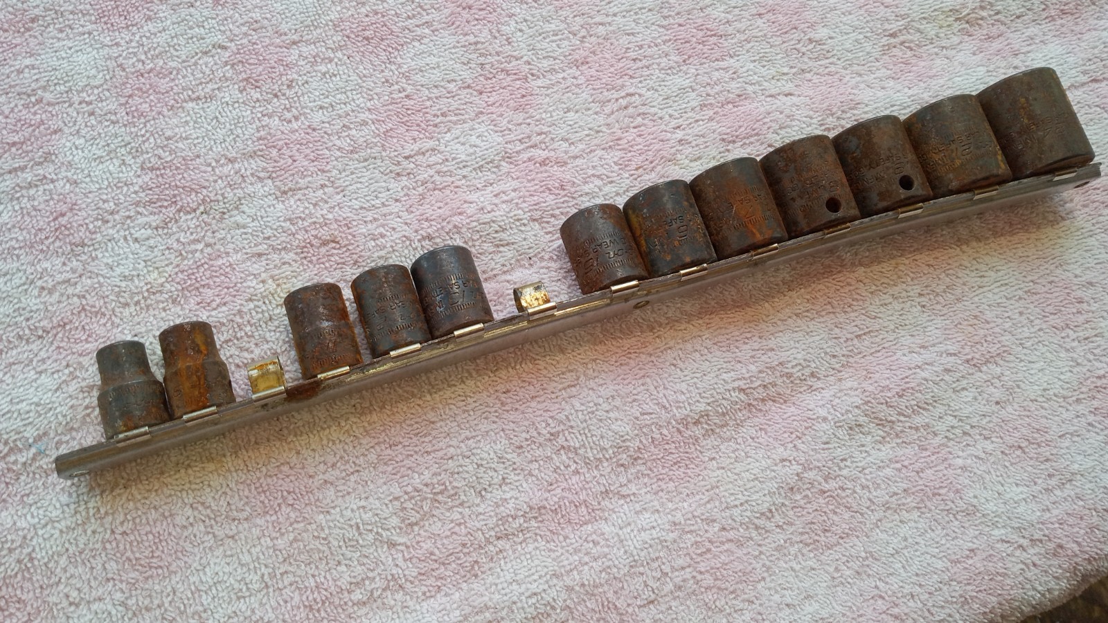 SNAP-ON METRIC IMPACT SOCKET SET RUSTED USABLE CHEAP SEE DESC FOR SIZES air tool