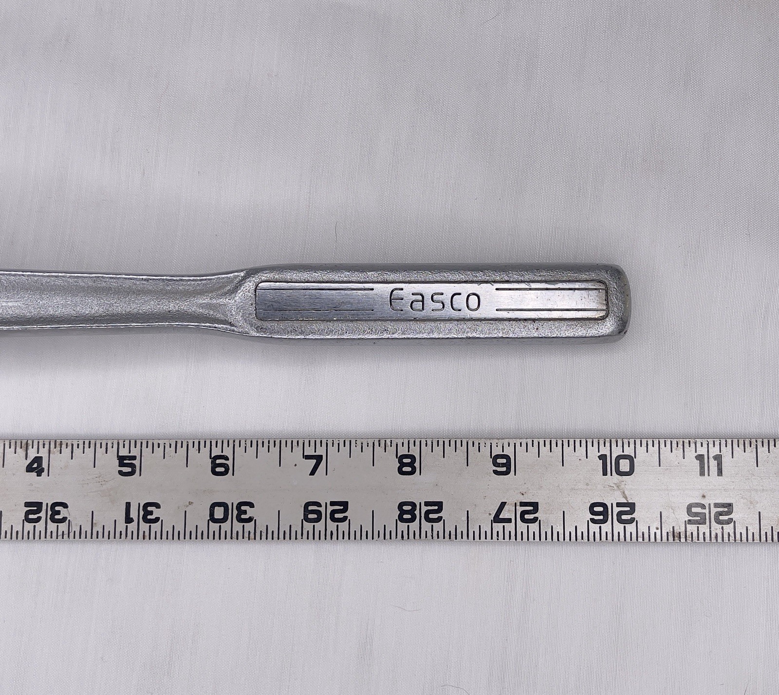 Vintage Easco 1/2″ drive 10″ Ratchet 731112 USA