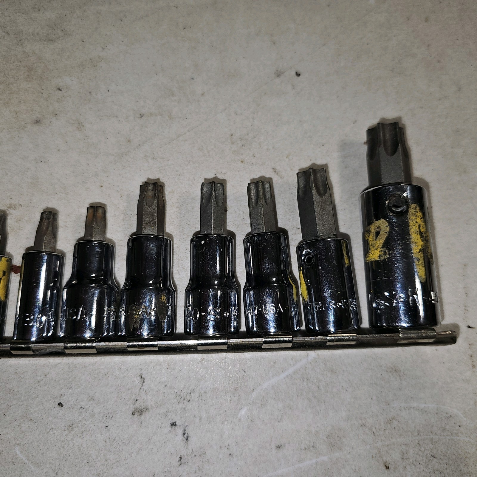 SK TOOL TORX SOCKET SET 1/2″ 3/8″ & 1/4″ DRIVE 13Pc Set T8 – T60