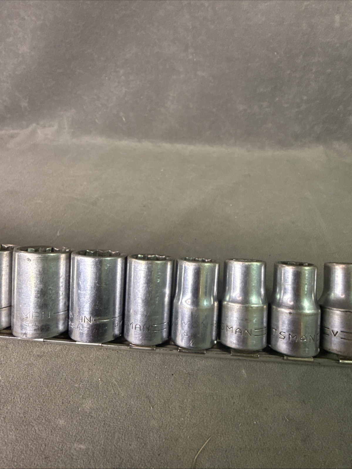 Craftsman USA 14-Piece 14 Piece Drive Socket Set with Socket Holder