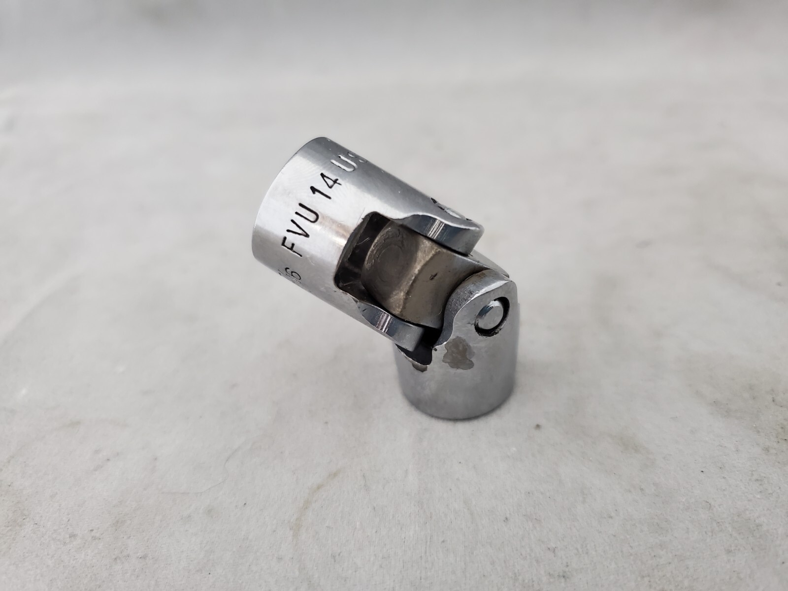 Snap On FVU14, 7/16″ Universal Swivel Socket, 3/8″ Dr 12 Pt