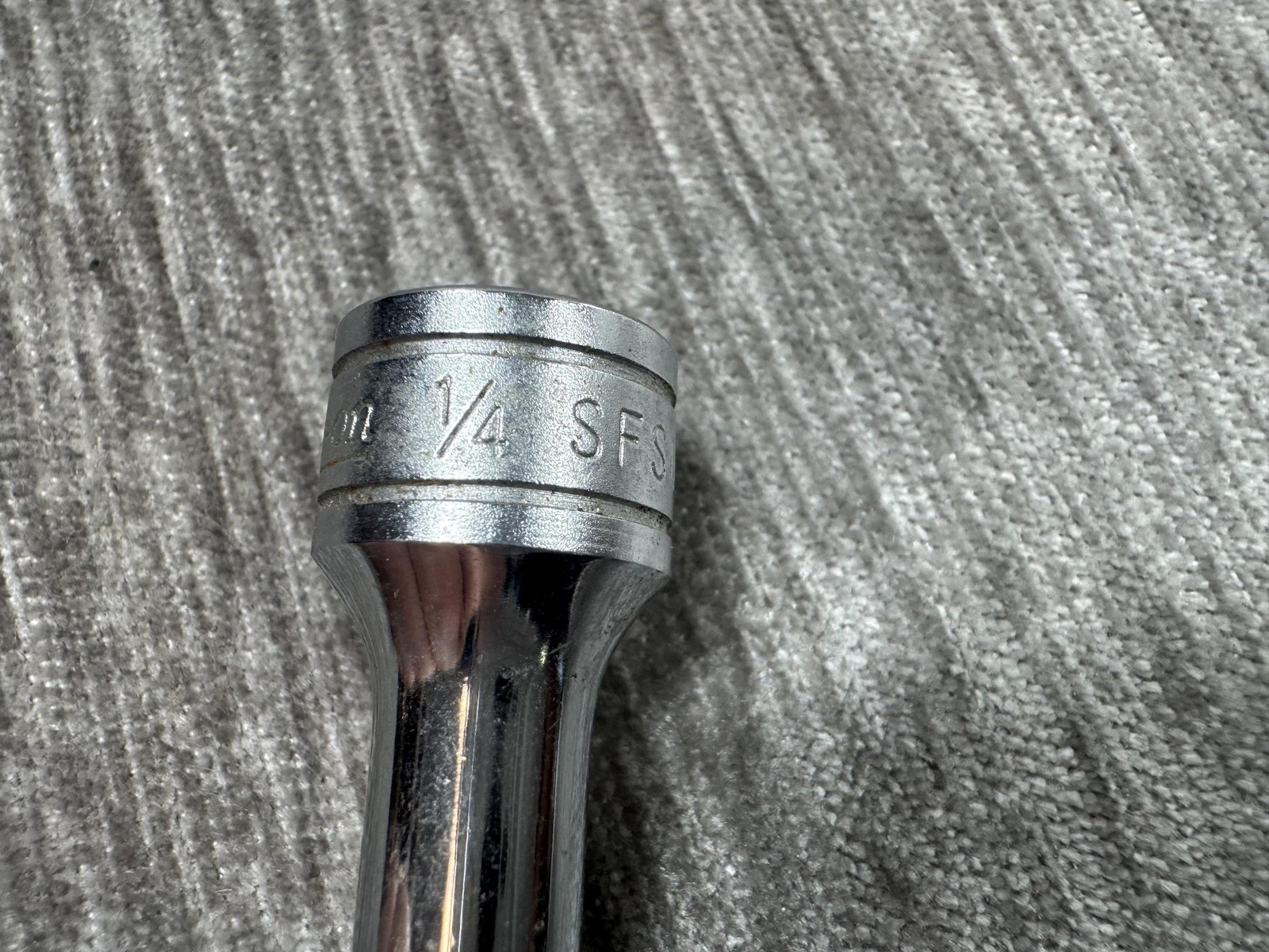 Snap-on SFS081 3/8in Drive 1/4in SAE Socket 6 Point Chrome Finish USA Tool