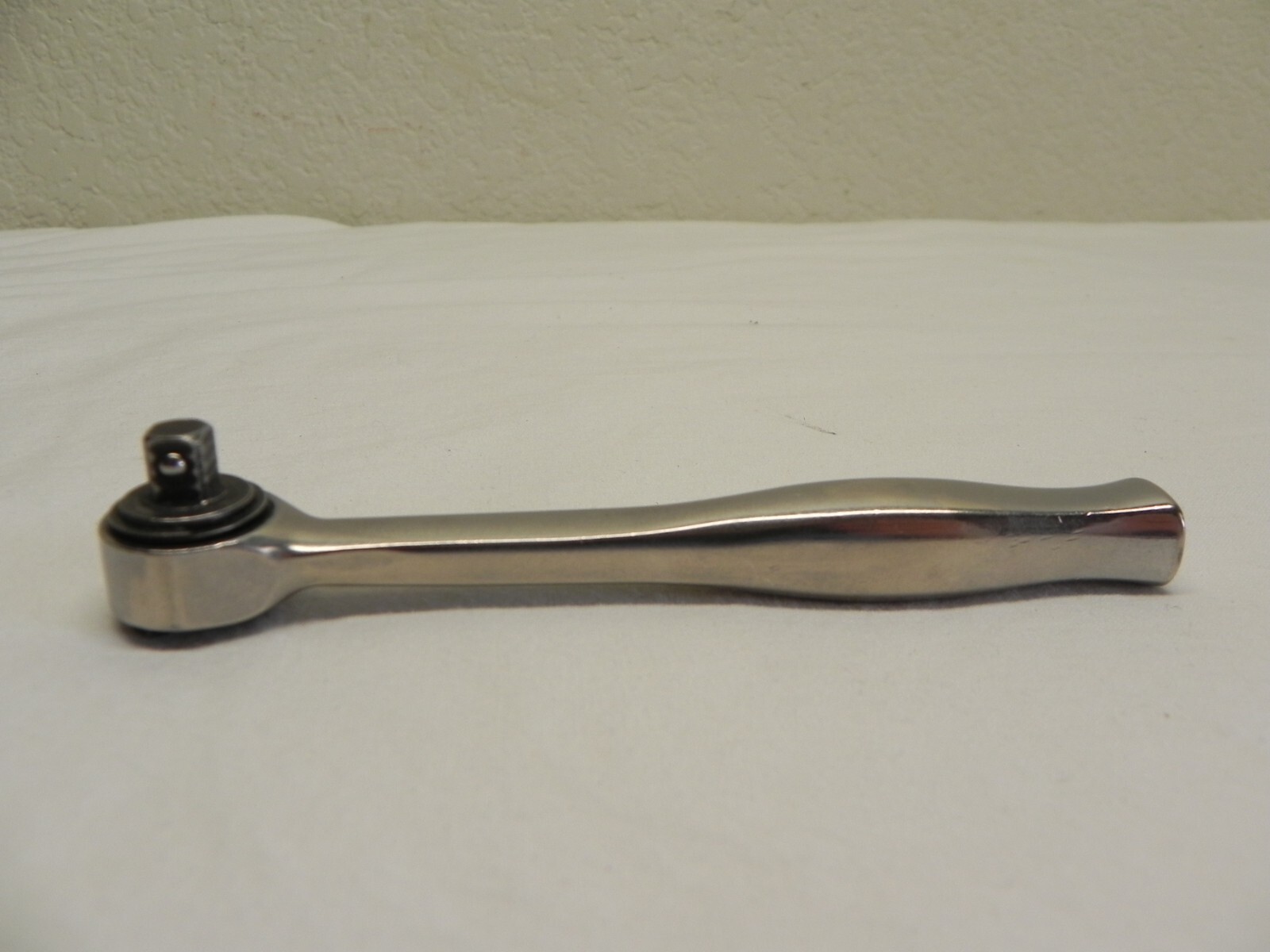 Matco AR4 1/4» Drive Short Handle 44 Fine Tooth Ratchet Measuring 4-7/8» Long