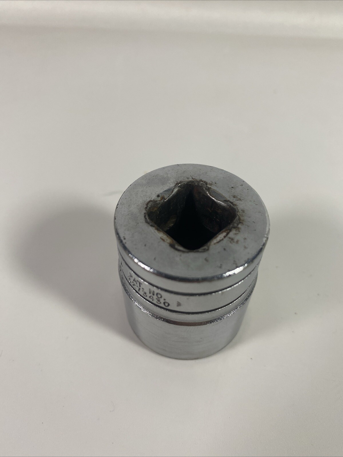 Snap-On Tools SW301 1/2″ Drive 12-Point SAE 15/16″ Shallow Standard Socket USA