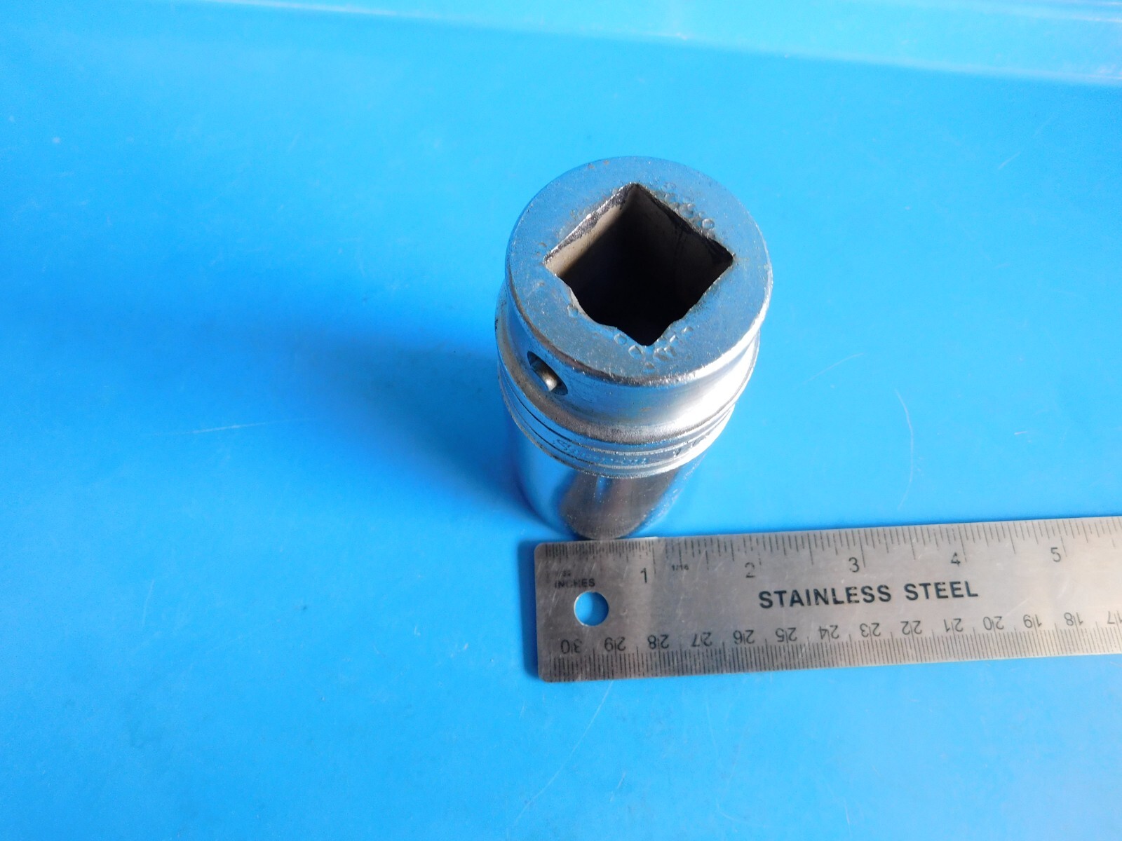USED, SNAP ON TOOLS ( 1-1/4 IN ) DEEP 3/4 IN. DR. 6 PT. SOCKET, PART #LS402