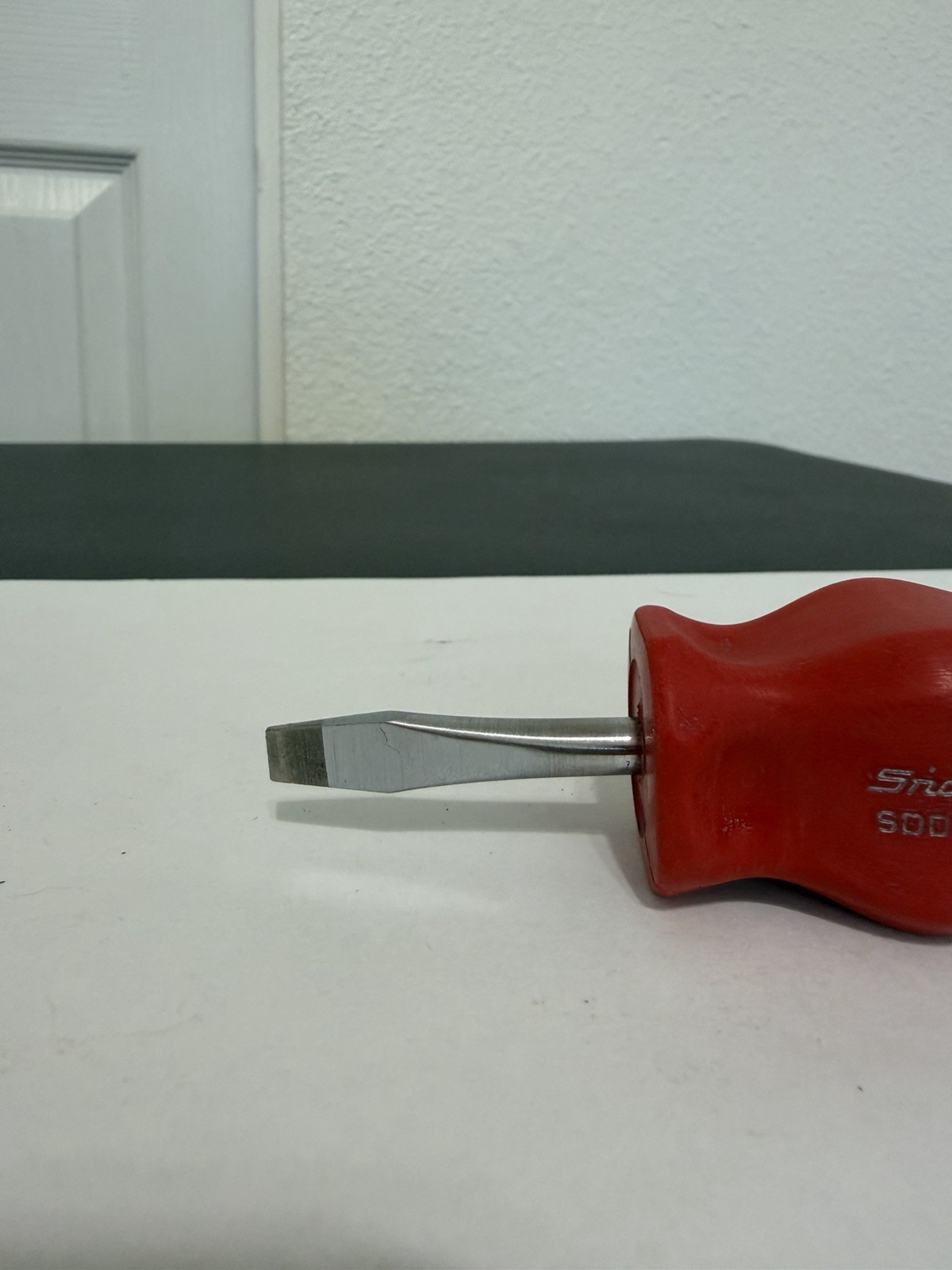 SNAPON SDD1 Phillips head Stub Red Screwdriver