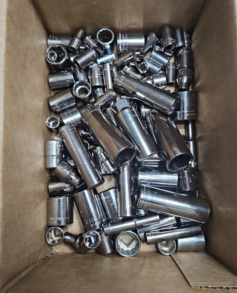Craftsman 12, 8, 6 Point Deep And Shallow Socket Lot Set USED (84)
