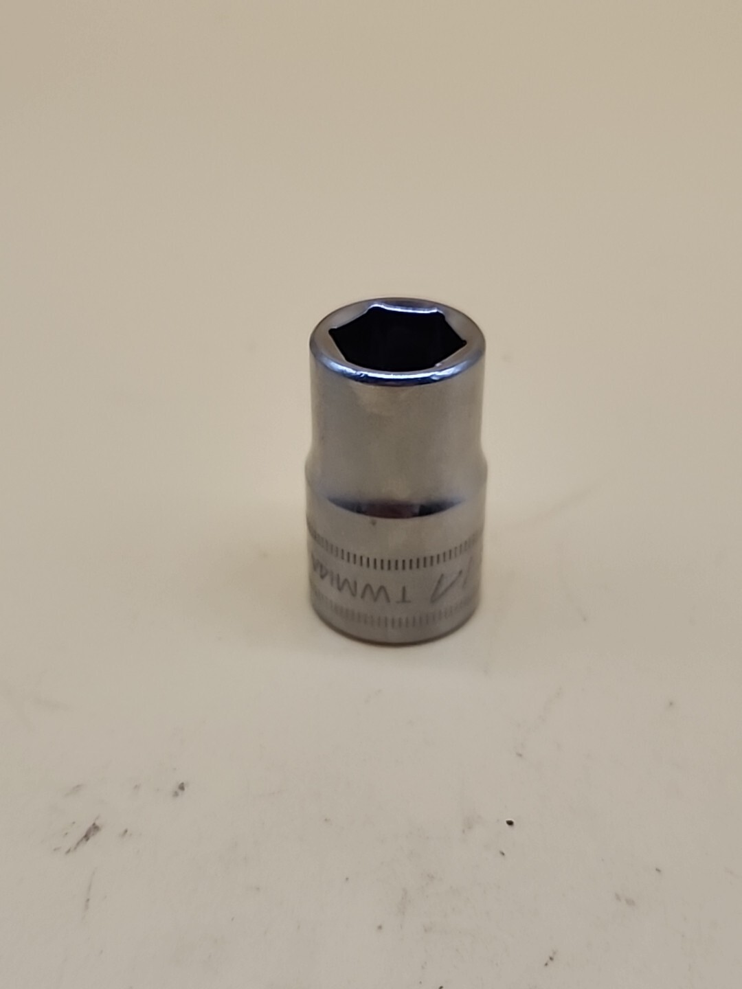 Snap-on Tools 1/2″ Drive 6-Point Metric 14mm Shallow Socket TWM14A