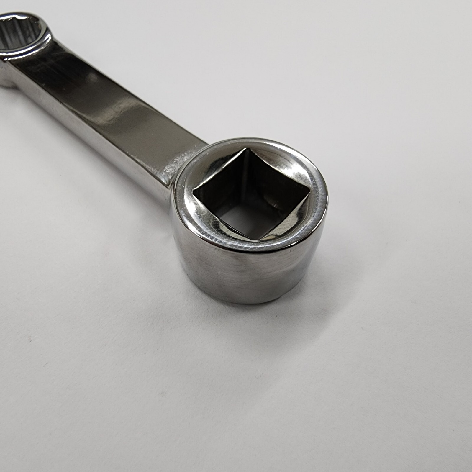 Snap-on Tools NEW 3/8″ Drive 12-Point SAE 5/16″ Standard Torque Adapter FRDH101