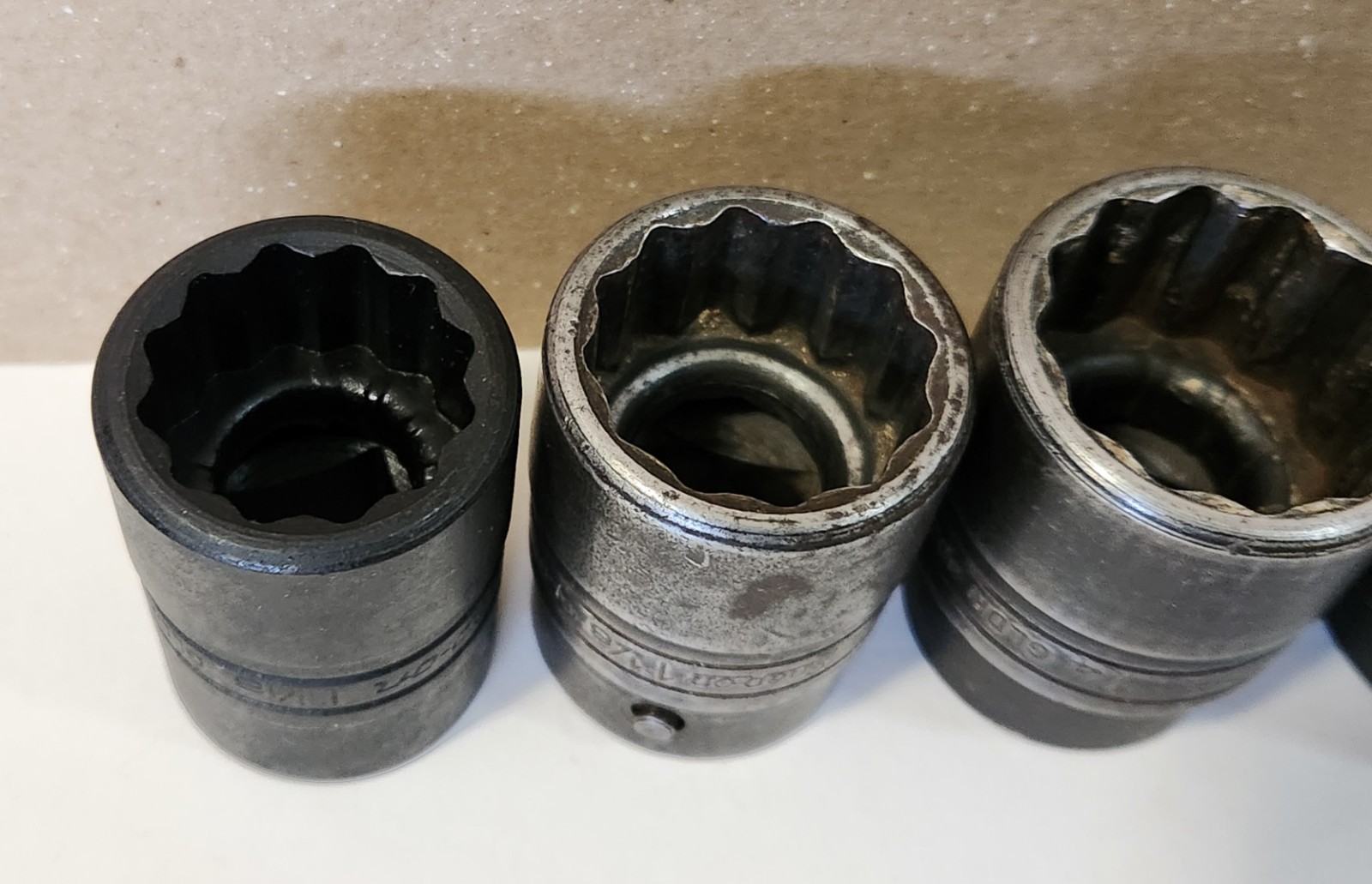 Snap On GLDH Series 3/4″ Drive 12 Point SAE Flank Drive Shallow Sockets Lot of 4