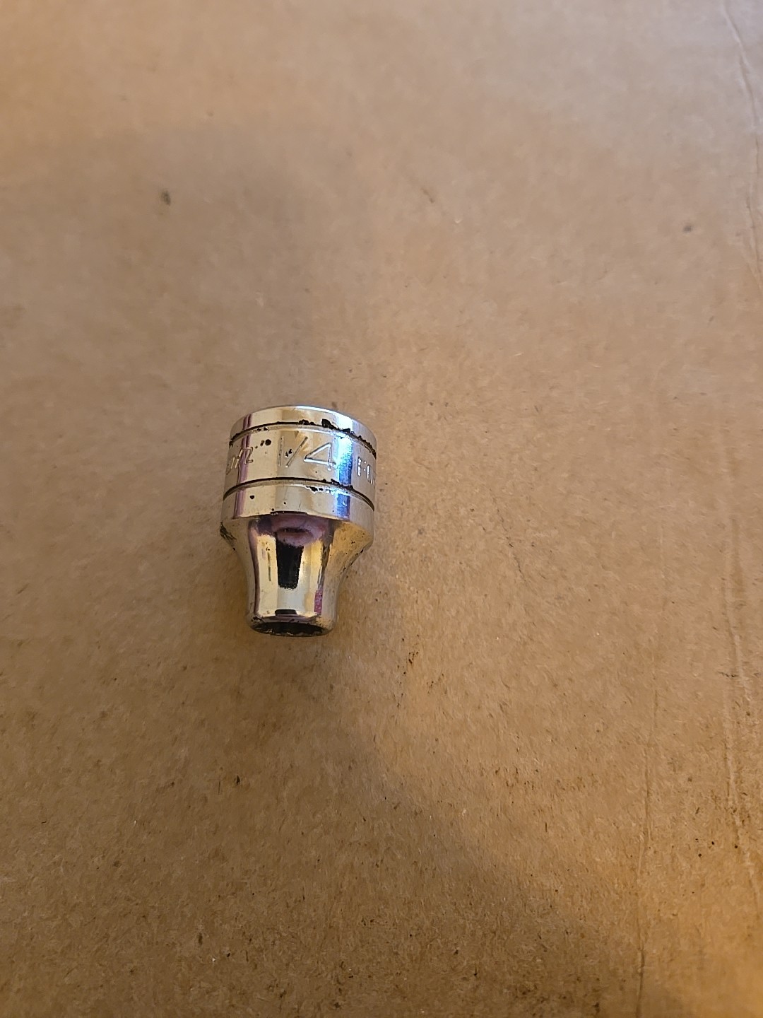 Snap On 3/8″ Drive 1/4″ 12PT SAE Shallow Chrome Socket USA F081