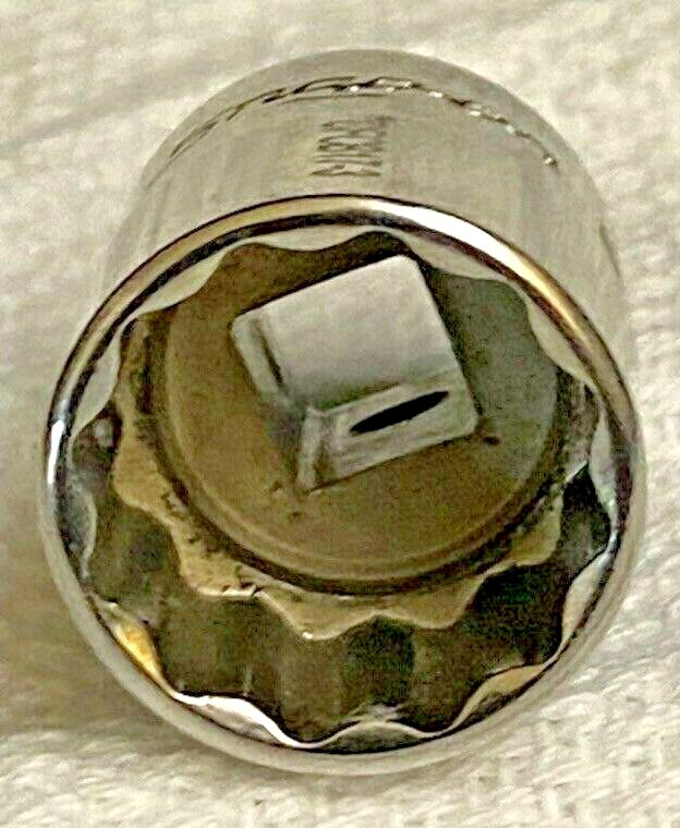 SNAP ON TMD18 1/4 INCH Drive 12 Point 9/16 INCH Shallow Socket NEW