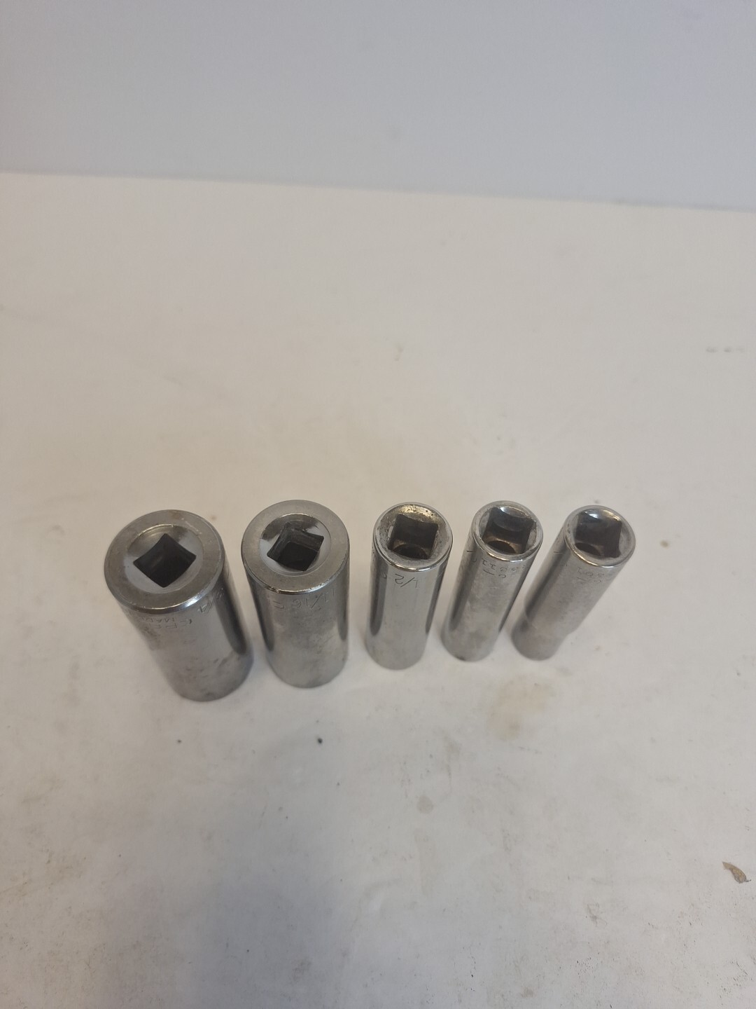 CRAFTSMAN 1/4″ Drive Deep Well SAE 6 Point Sockets 5 piece Set, Series G & V