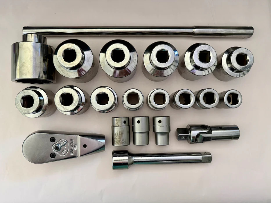 CAT Caterpillar 9S-1749 Socket Set 3/4 Drive 3/4″-2-1/4″ w/ Ratchet Breaker Bar