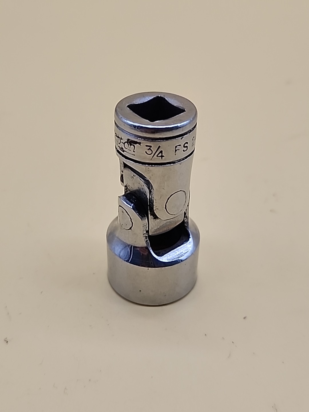 Snap-on Tools 3/8″ Drive 3/4″ FS24 Universal Swivel Socket 6pt USA