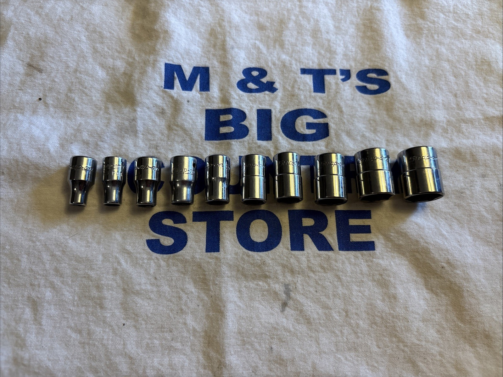Snap-on Tools USA 1/4″ Drive 10pc SAE Shallow 6pt Chrome Socket Set 110TMY