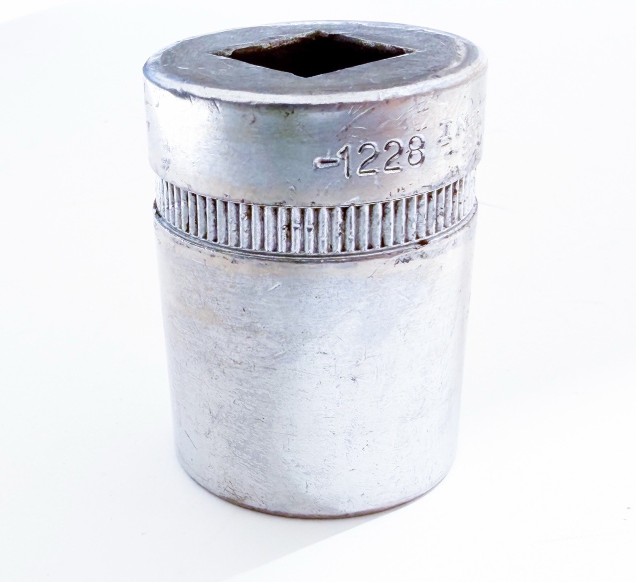 1228 Indestro Super Socket 7/8 12pt