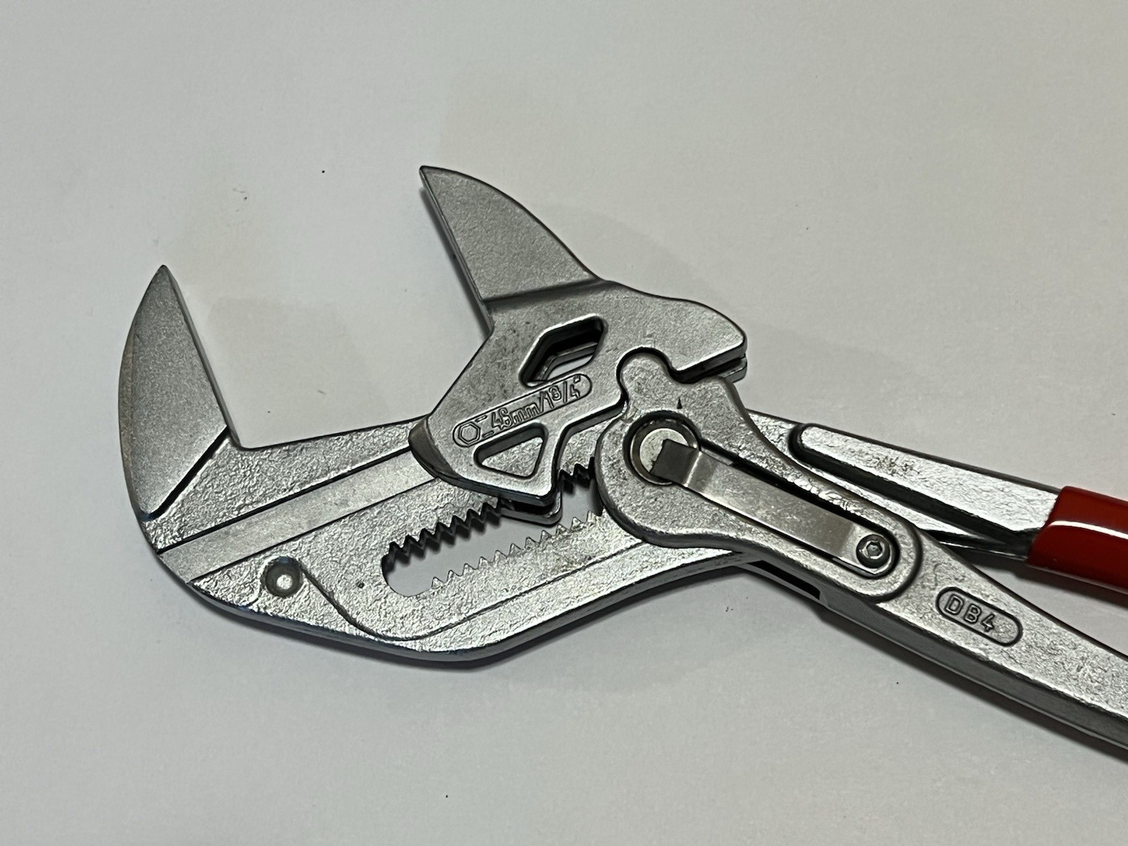 Knipex 10″ Pliers Wrench 86 03 250 1-3/4″ Smooth Jaws Pliers Made in Germany