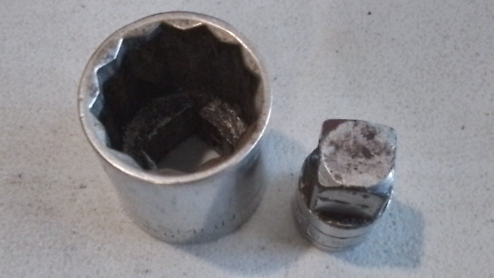 CRAFTSMAN 15/16″SOCKET 47153 12 POINT SAE 1/2 DR. WITH SK 451 3/8 TO 1/2 ADAPTOR