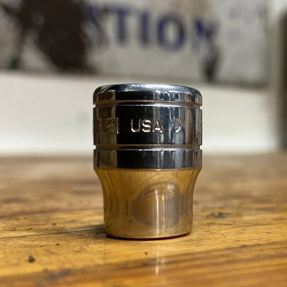 Snap-On Tools USA 3/8″ Drive 3/8″ SAE 12 Point Shallow Chrome Socket F121 Nice!