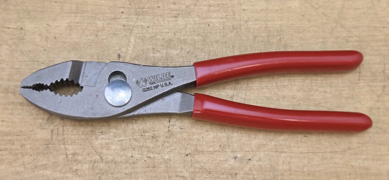 Wilde G262NP – 6-1/2″ Long Soft Grip Slip Joint Pliers- Like New