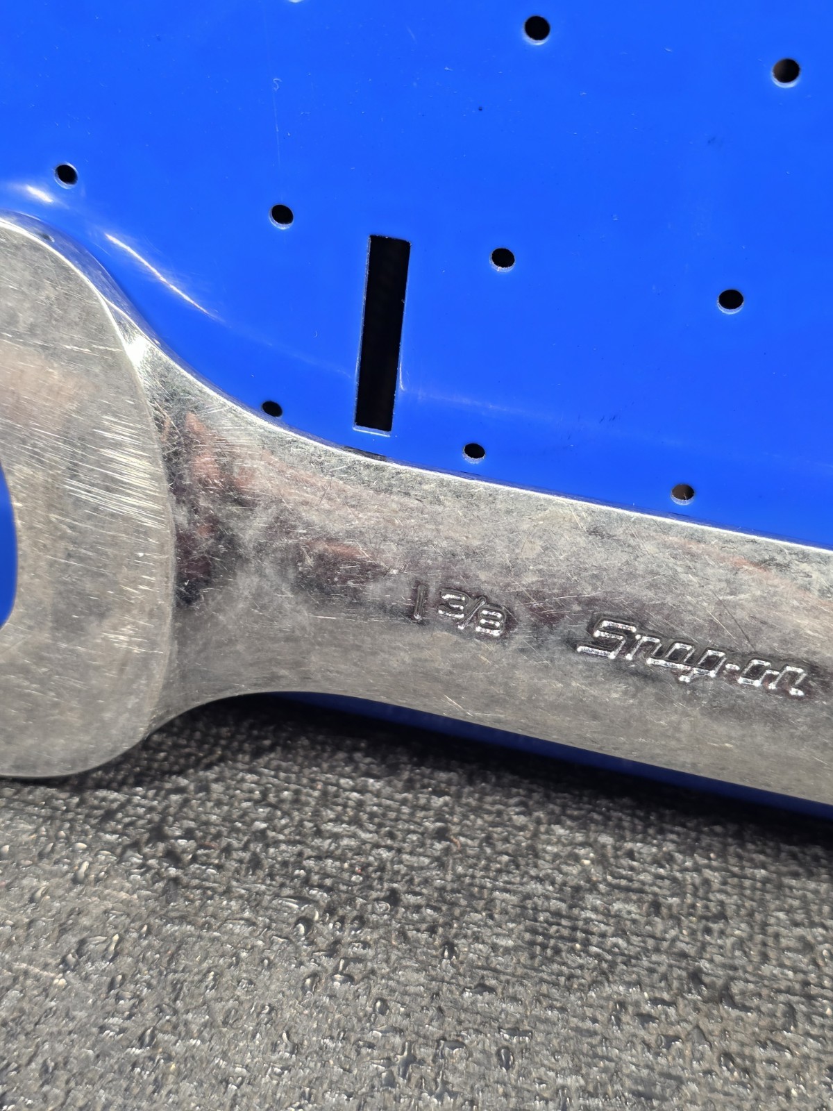 Snap-on LTA4446 1-3/8″ x 1-7/16″ 15° Offset Thin Low Torque Open-End Wrench