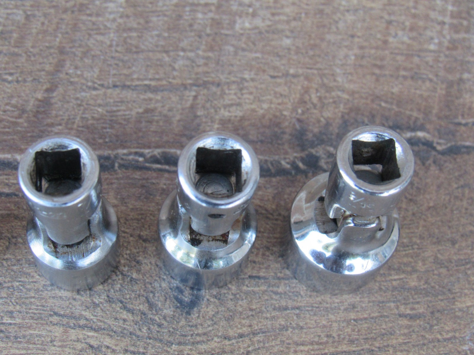SNAP ON 106TMUS 1/4″ DRIVE 6 PT 6 PC SAE UNIVERSAL SWIVEL SOCKET SET UNDERLINE