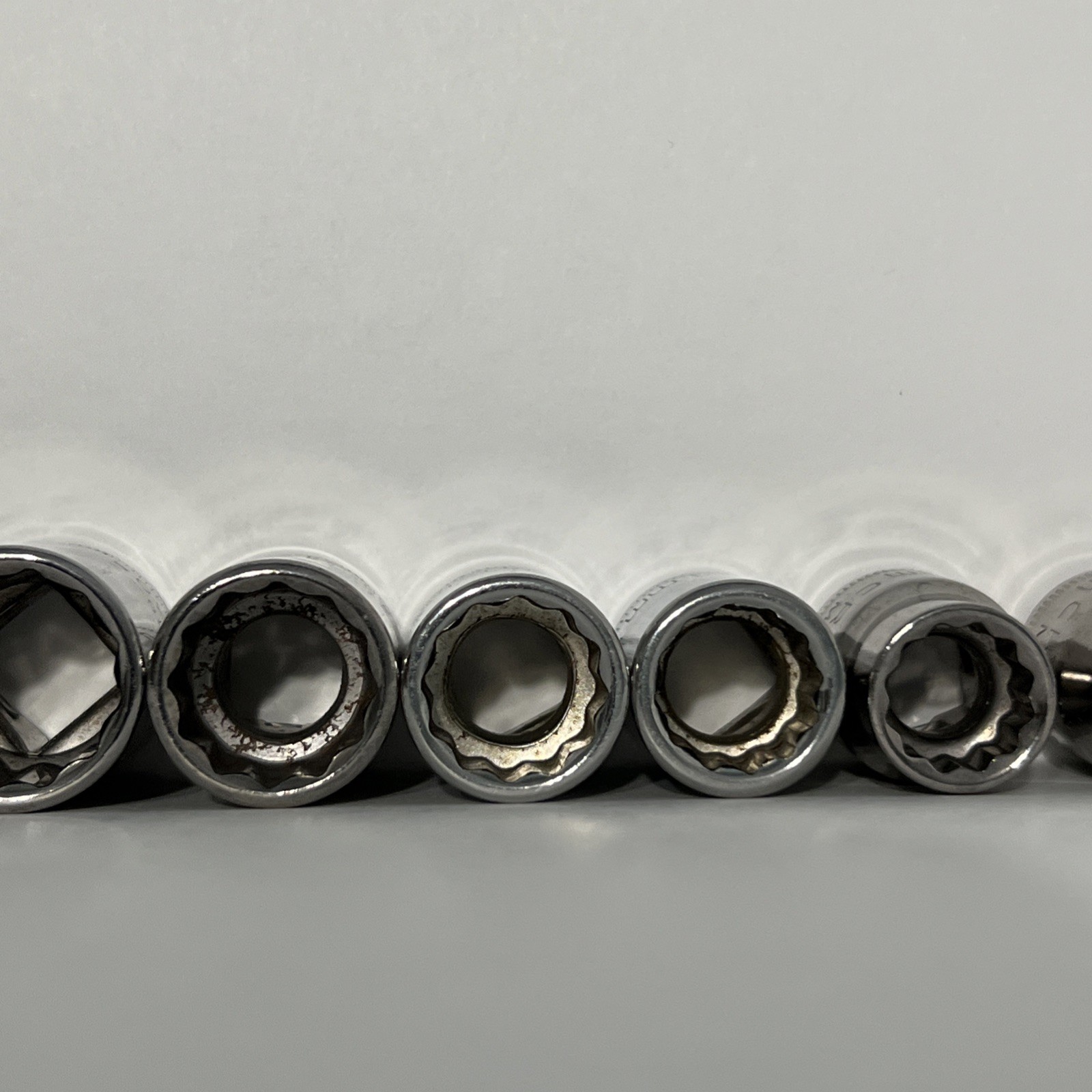 Craftsman 15pc Metric Shallow Socket Set 3/8” Drive, 12 Pt, 6-19mm & 21mm Vtg