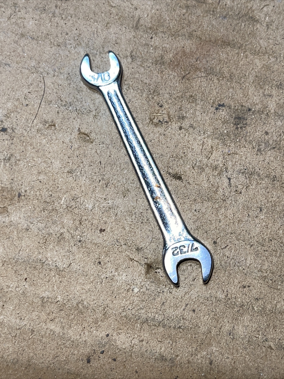 Vintage Bonney USA H10 7/32 in x 3/16 in SAE miniature Open End Wrench Mint