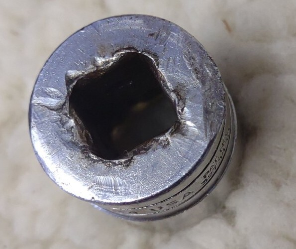 2-Snap On 1/2″ Drive 15/16″ Shallow 6pt +12pt Sockets TW301 and sw301